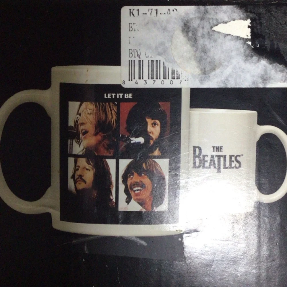 The Beatles Black Drinkware Set